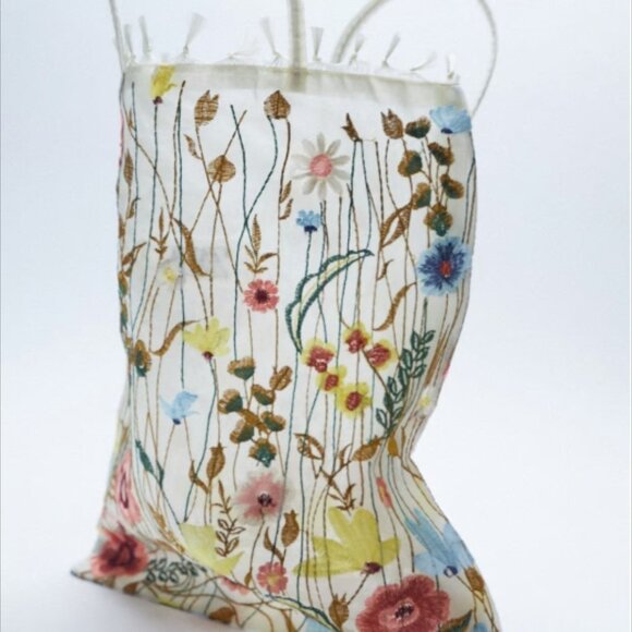 Zara Embroidered Floral Tote NWT - Picture 3 of 9